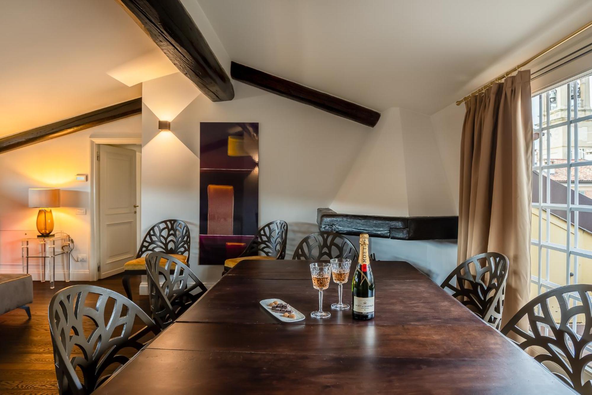 Allegroitalia Penthouse Montenapoleone Milan Bagian luar foto