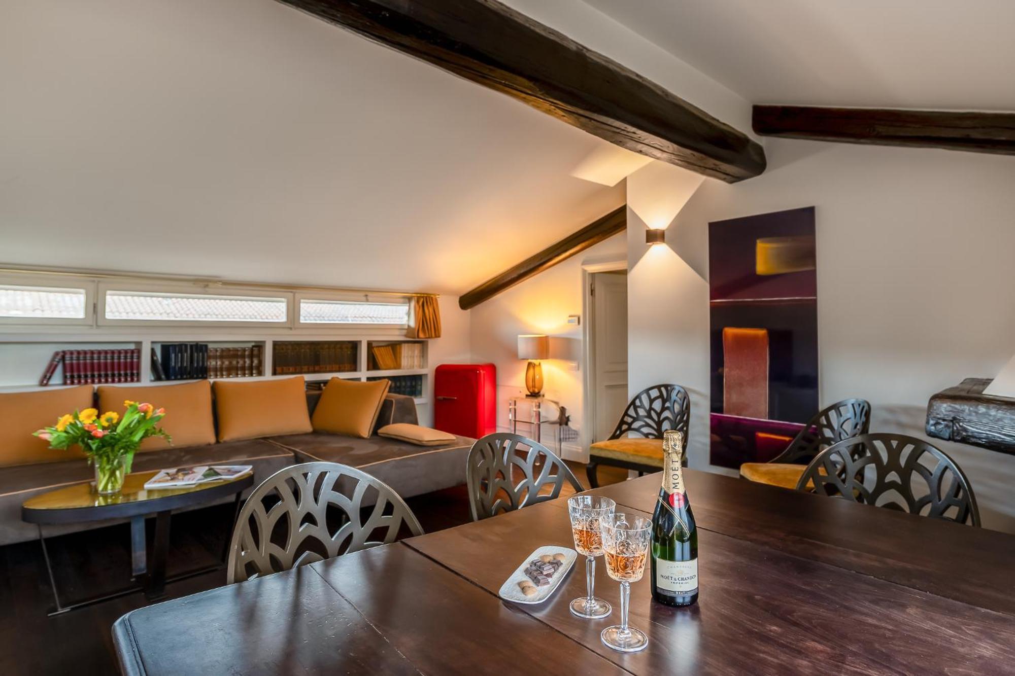 Allegroitalia Penthouse Montenapoleone Milan Bagian luar foto