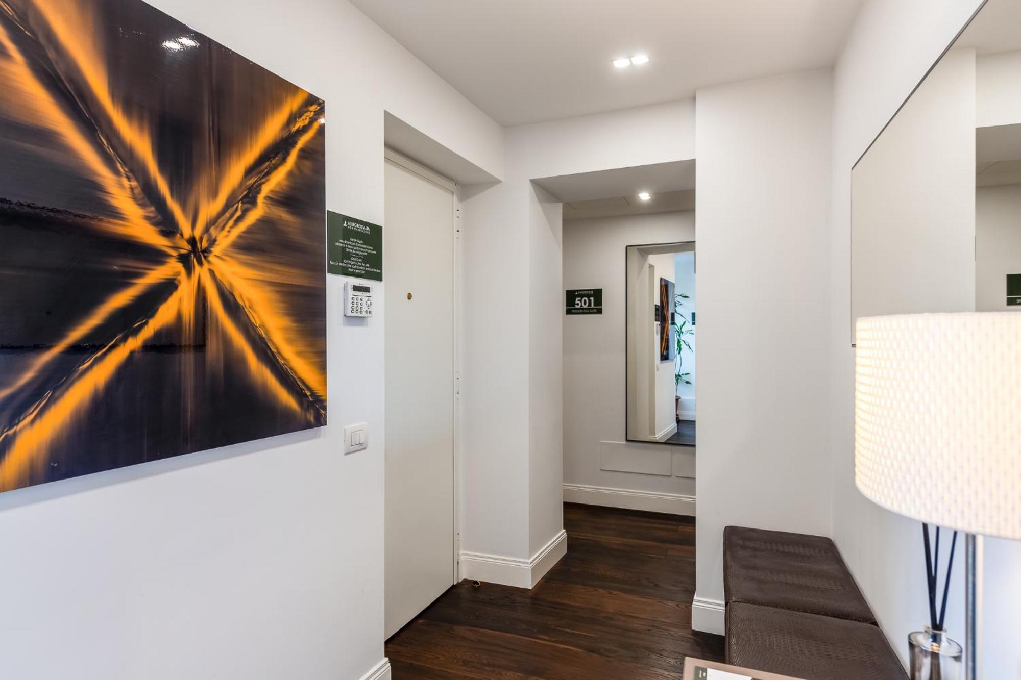 Allegroitalia Penthouse Montenapoleone Milan Bagian luar foto