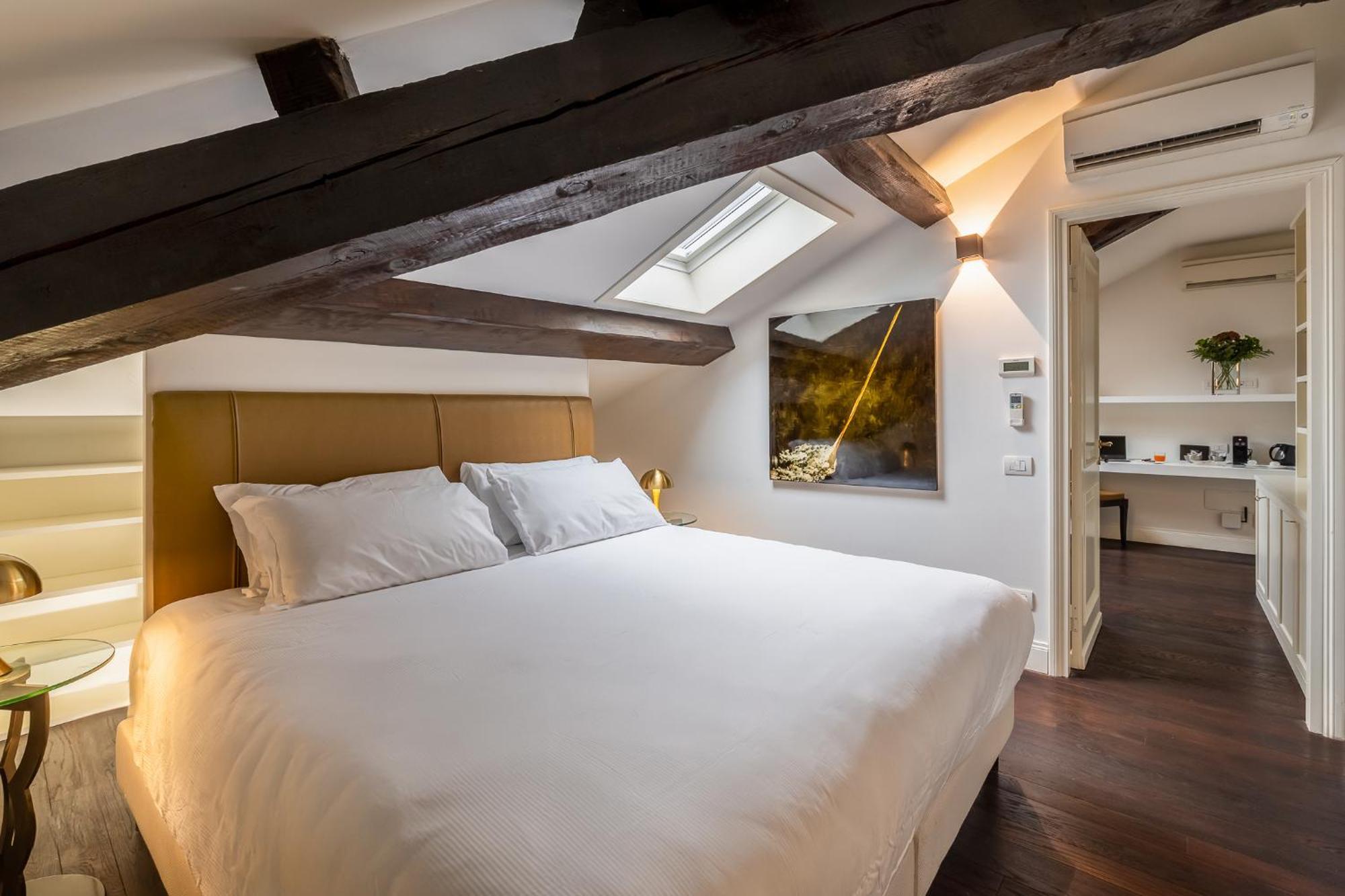 Allegroitalia Penthouse Montenapoleone Milan Bagian luar foto